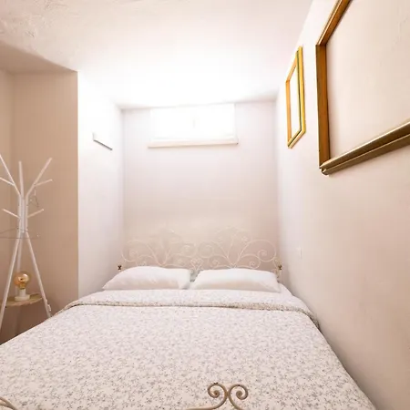 Bilocale Centro Storico Casa Ludo *