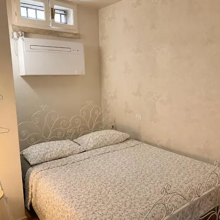 Apartment Bilocale Centro Storico Casa Ludo